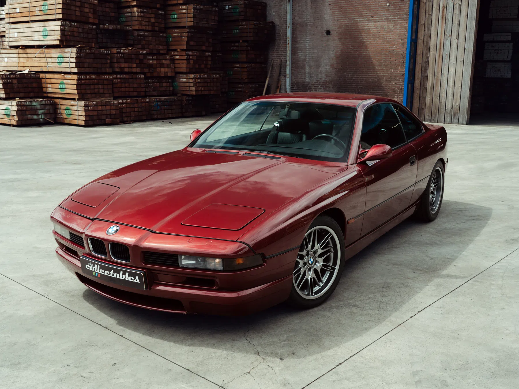 BMW 850CSi rood